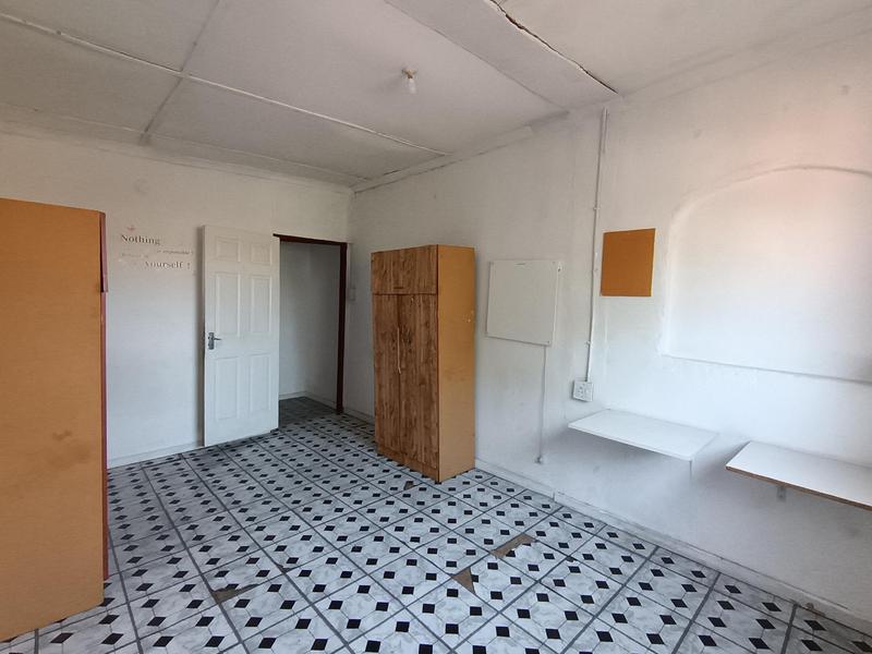 13 Bedroom Property for Sale in Madeira Park Eastern Cape